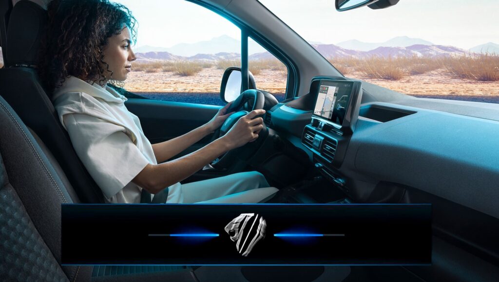 peugeot e-rifter chat gpt autouno napoli