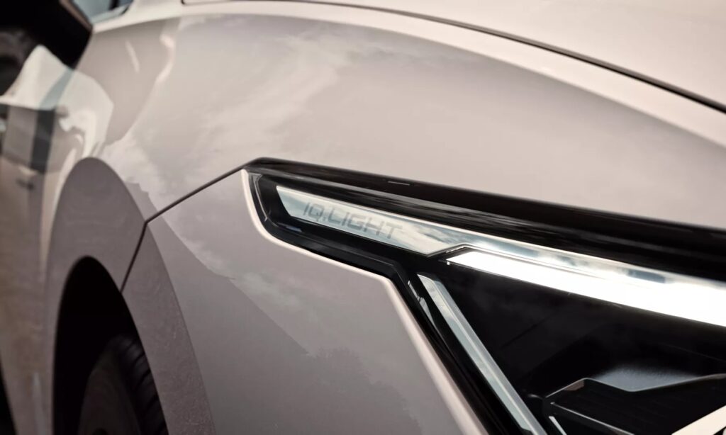 volkswagen nuova golf fari autouno napoli