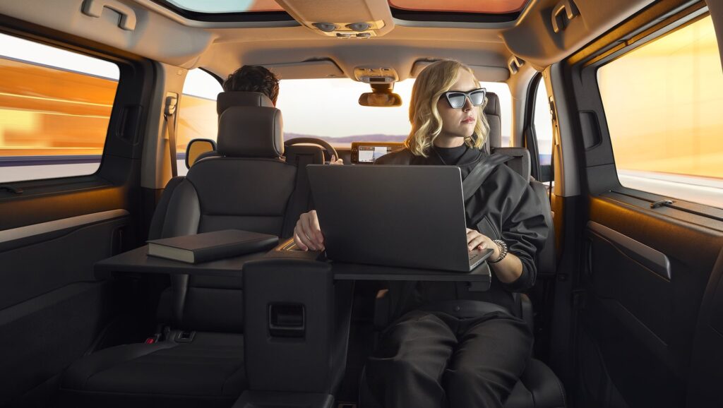 peugeot e-traveller modulabilità autouno napoli