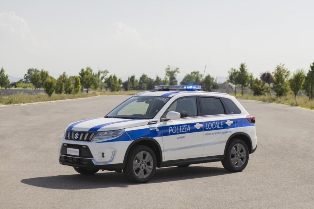 autouno focaccia store veicoli forze dell'ordine suzuki vitara