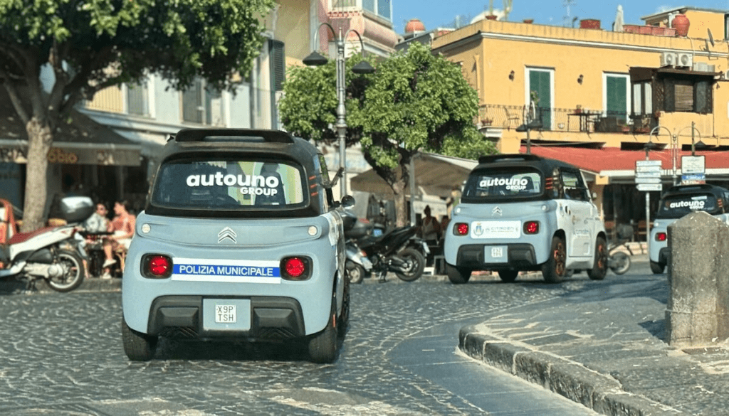 Autouno Group fornisce auto elettriche al Comune di Ischia