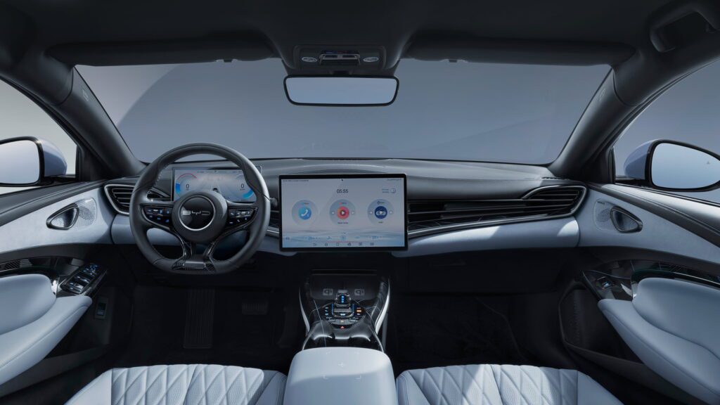 byd seal napoli cruscotto