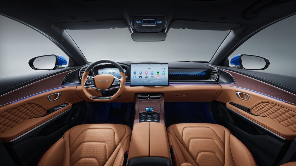 byd han napoli cruscotto