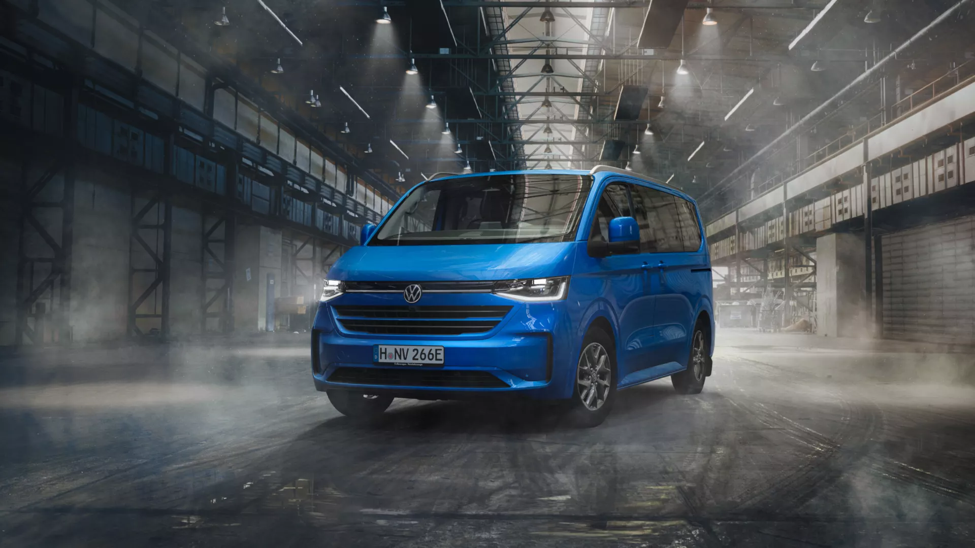 Volkswagen e-Caravelle Napoli: minibus navetta VIP