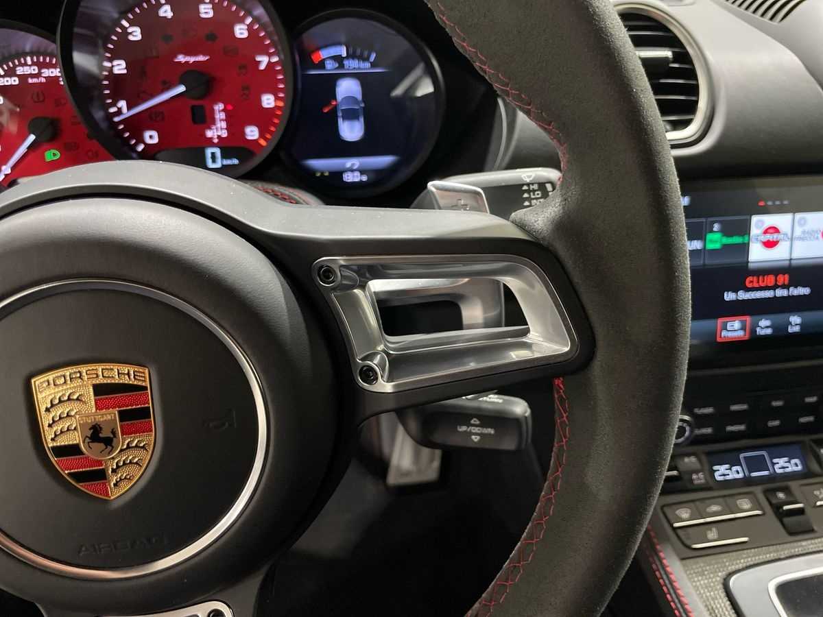 Porsche 718